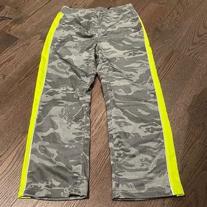 10/10 Gap fit sz M youth Athletic Pants